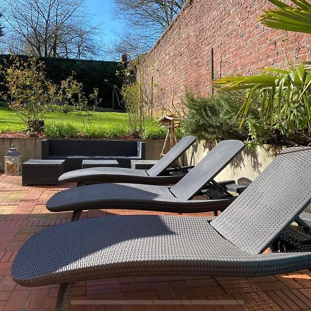 Le Jacuzzi De Marie Ll Leilighet Tourcoing Eksteriør bilde
