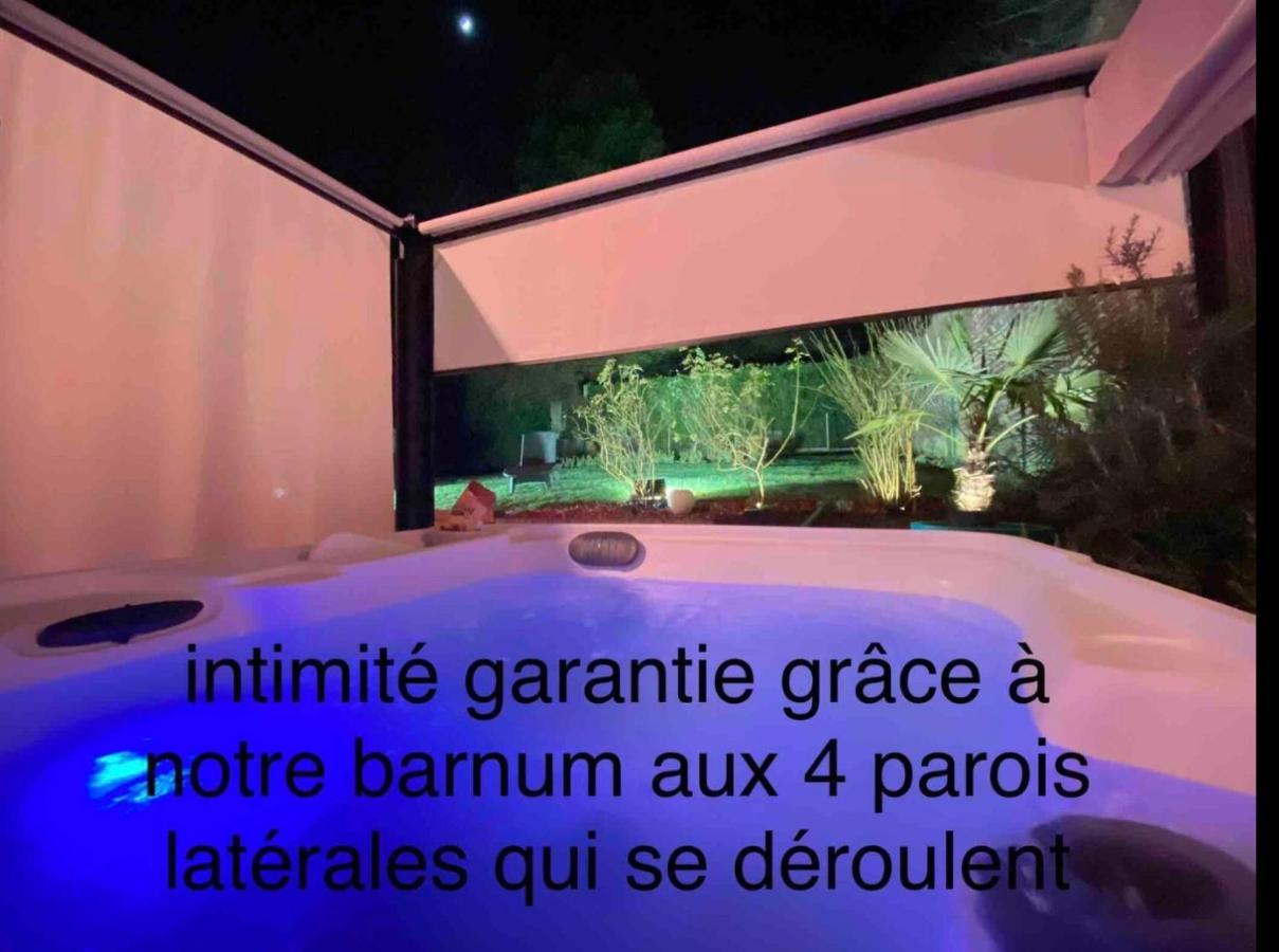 Le Jacuzzi De Marie Ll Leilighet Tourcoing Eksteriør bilde